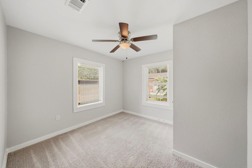 915 S Shanks Street - Photo 12
