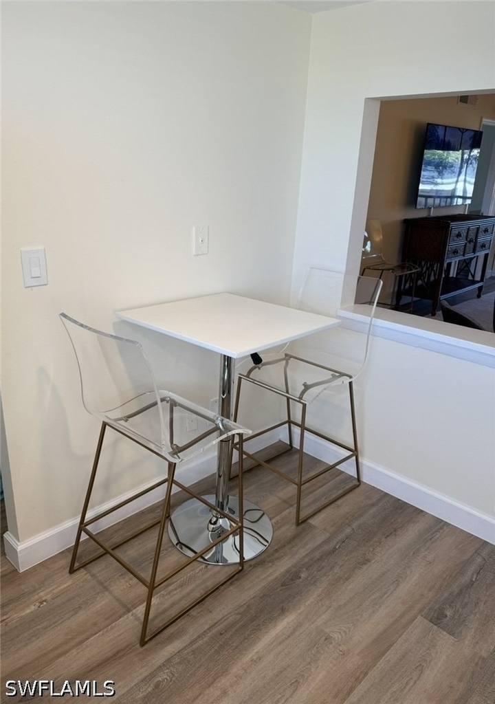 1900 Alamanda Drive - Photo 3