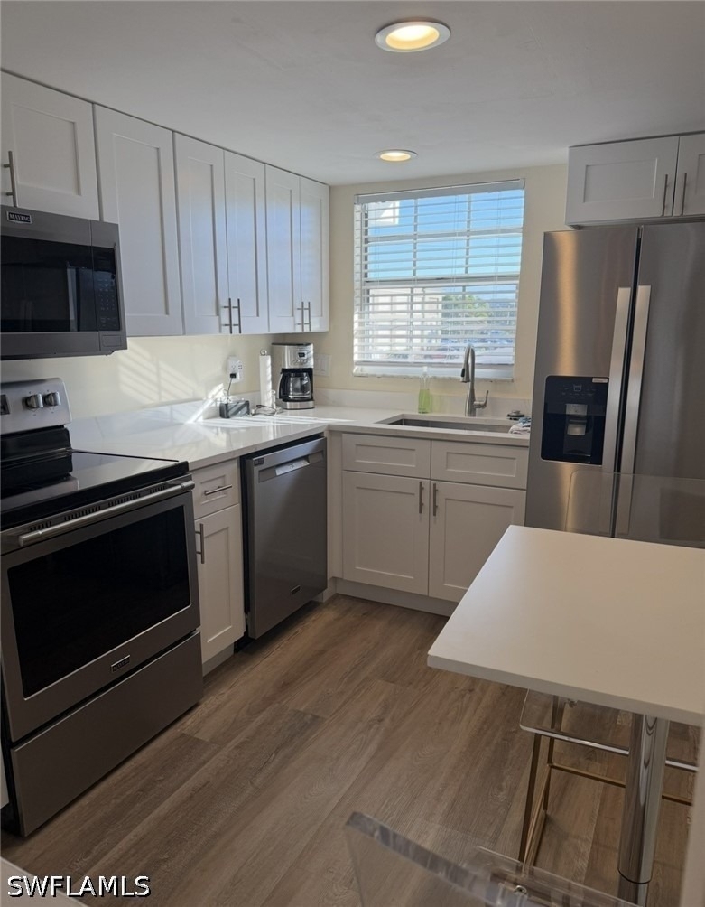 1900 Alamanda Drive - Photo 2