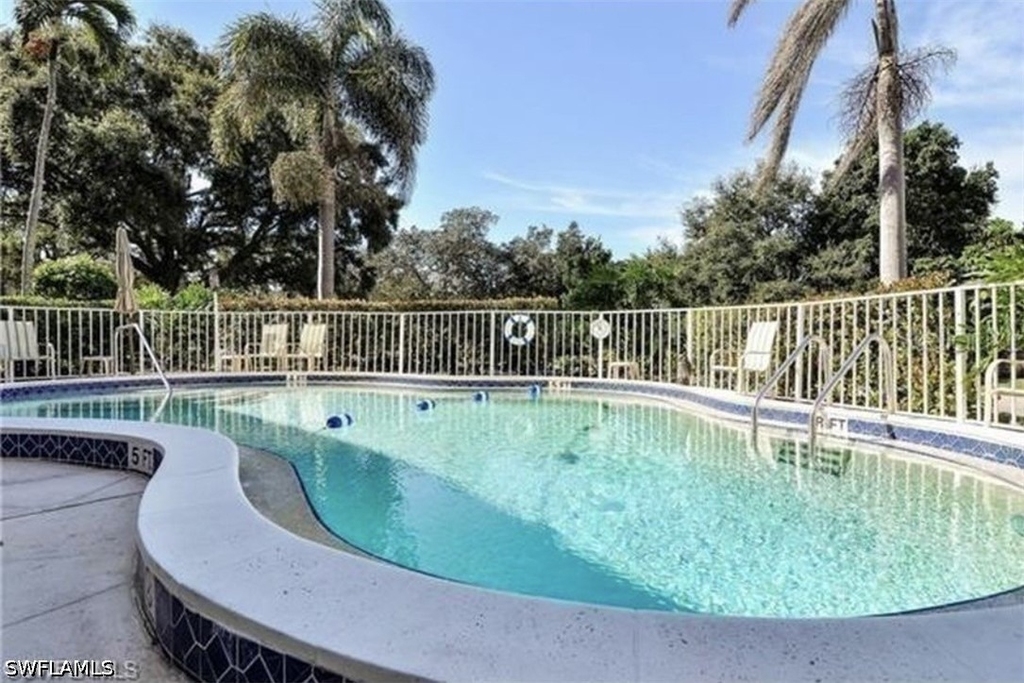 1900 Alamanda Drive - Photo 17
