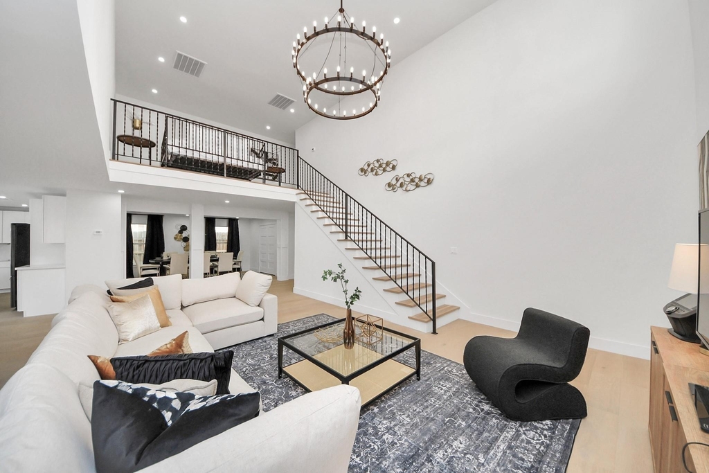 1111 E 27th Street Street - Photo 14