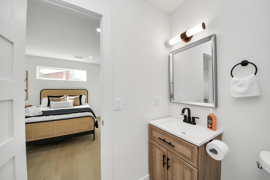 1111 E 27th Street Street - Photo 31