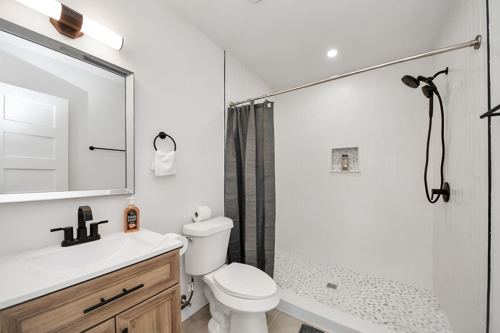 1111 E 27th Street Street - Photo 32
