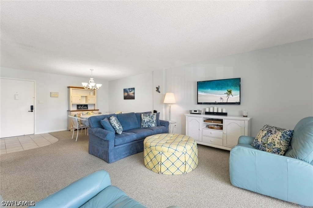 555 Park Shore Drive - Photo 19