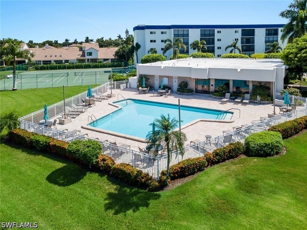 555 Park Shore Drive - Photo 1