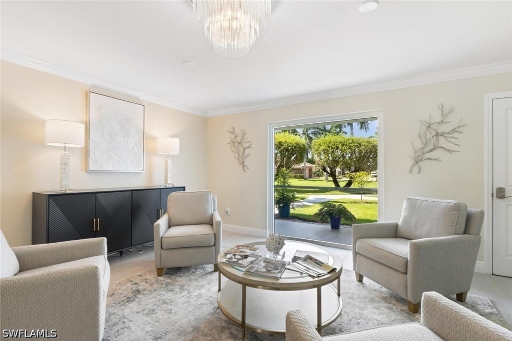 555 Park Shore Drive - Photo 11