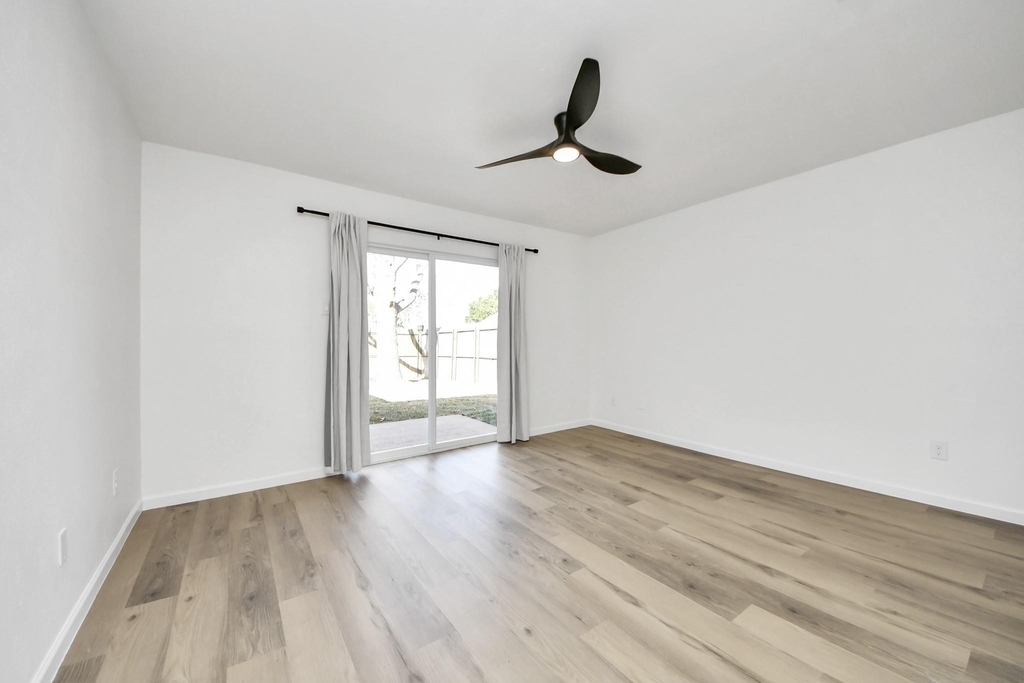 3305 Avenue R - Photo 9