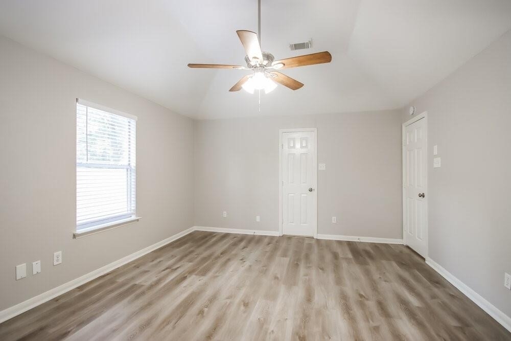 20914 Lake Park Trail - Photo 8