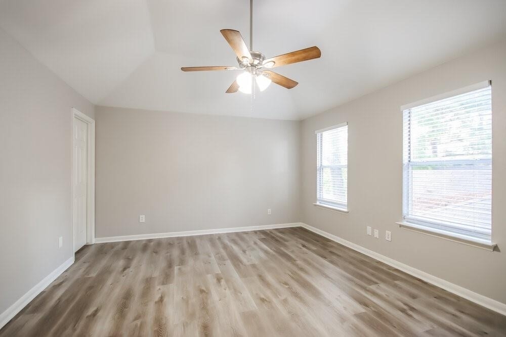 20914 Lake Park Trail - Photo 7