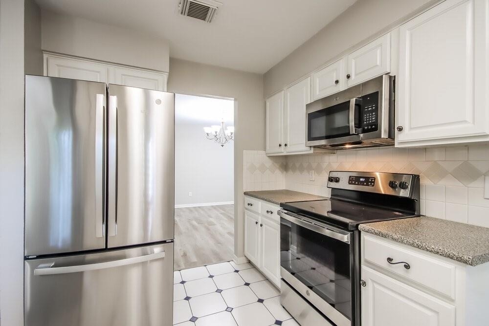 20914 Lake Park Trail - Photo 4
