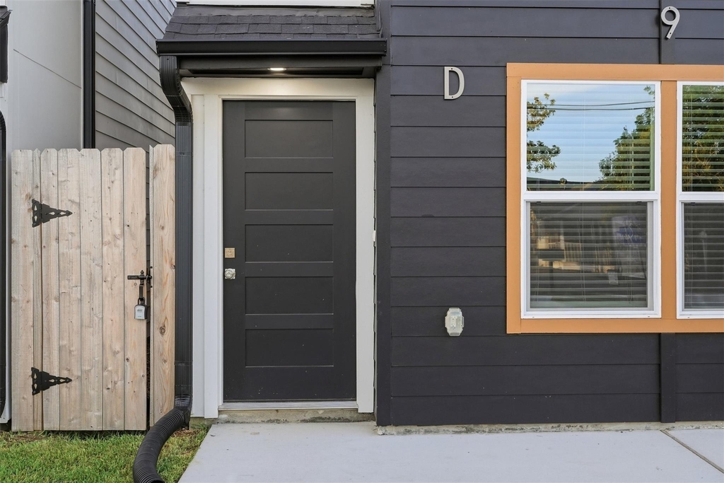 9819 Turnbow Street - Photo 3