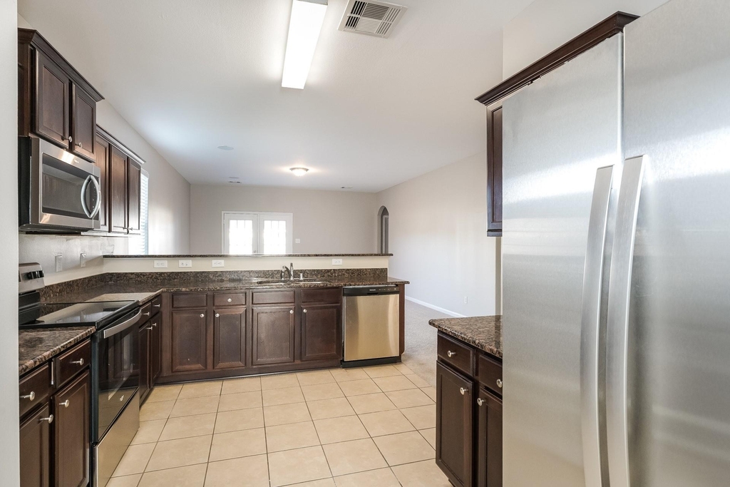 5026 Manor Stone Lane - Photo 6