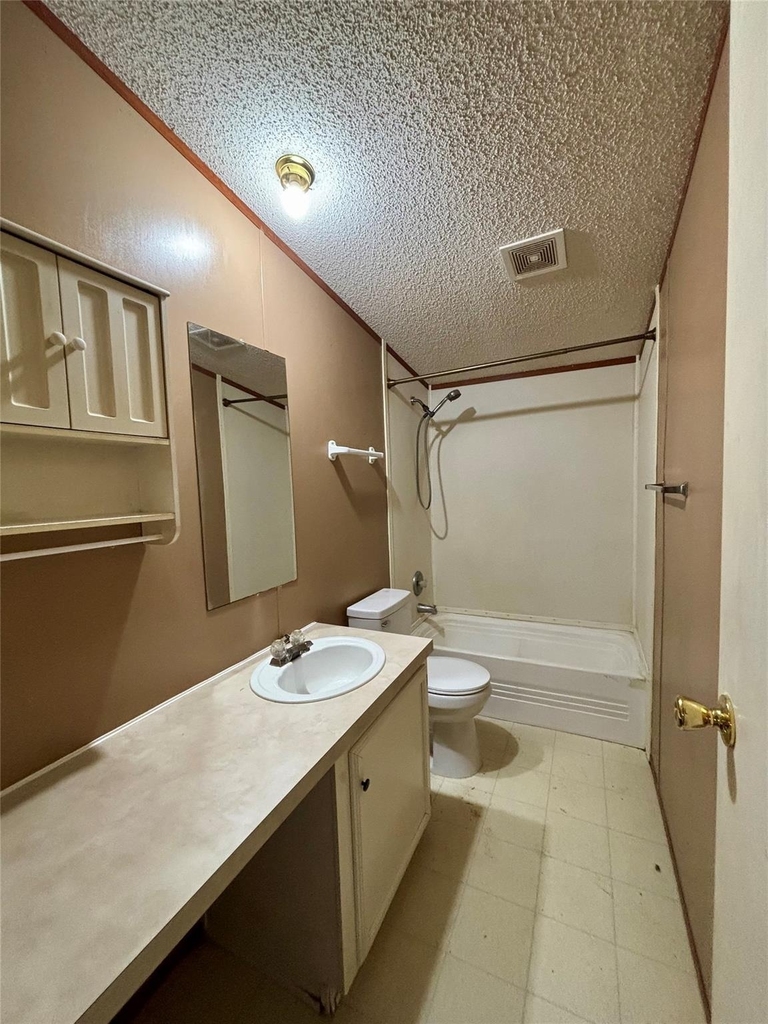 111 Lakeside Woods Drive - Photo 14