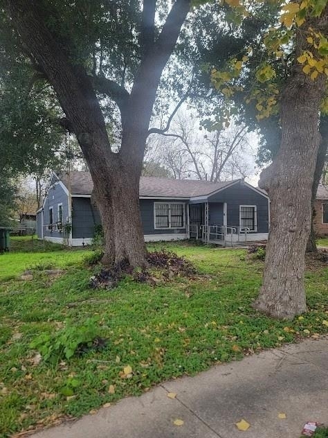5318 Chennault Road - Photo 11