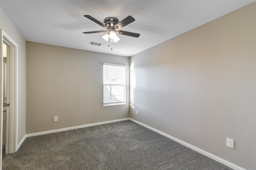 16428 Jasmine Marie Place - Photo 14
