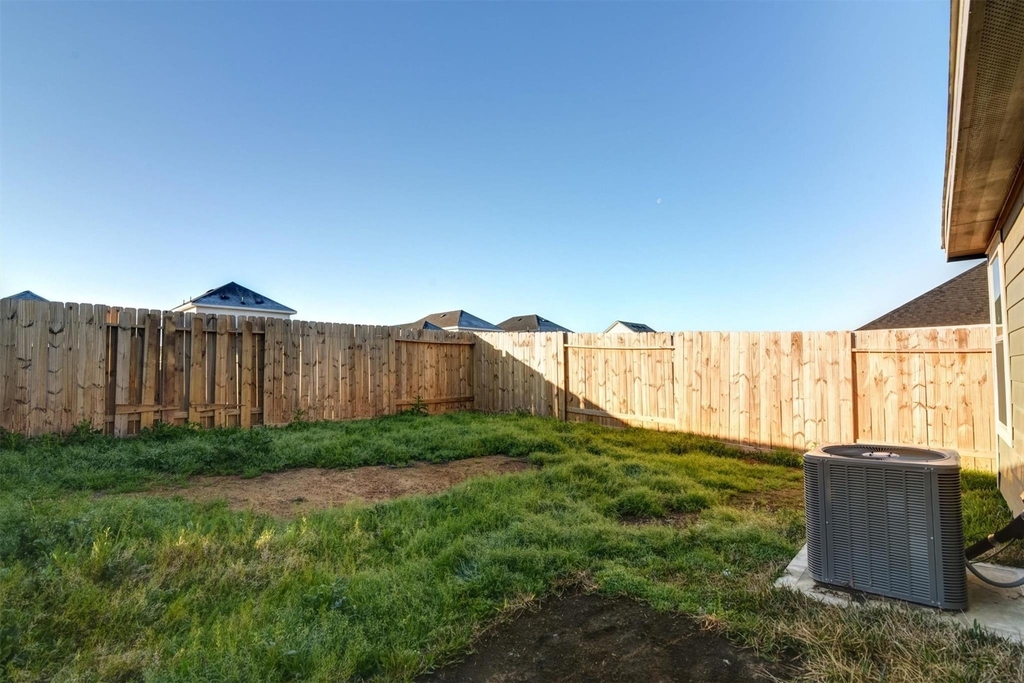 16428 Jasmine Marie Place - Photo 22