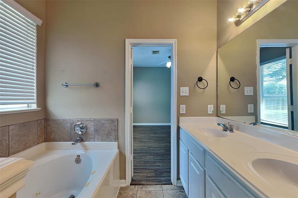 7418 Jacobs Well Drive - Photo 10