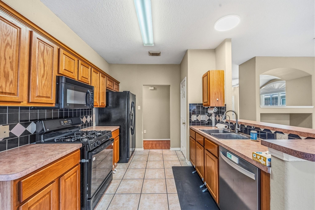 17935 Rose Hill Park Lane - Photo 10