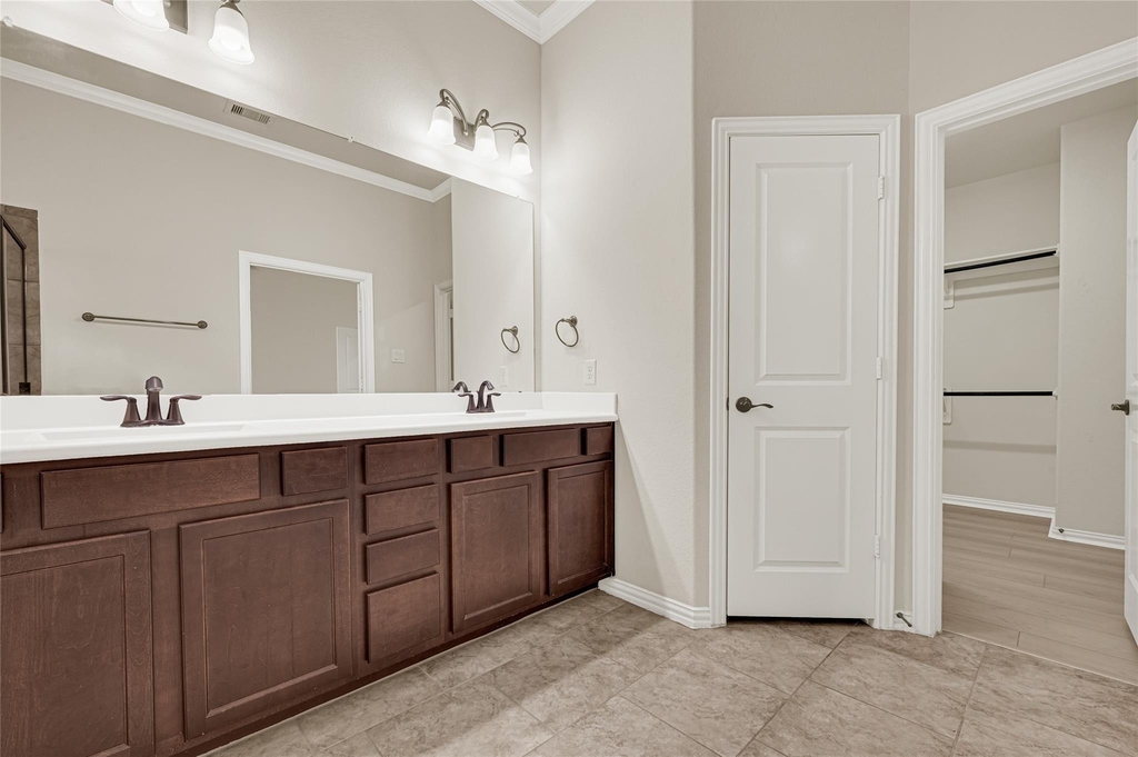 2414 Willow Fall Lane - Photo 14