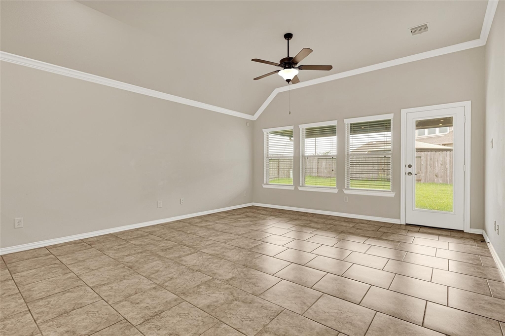 2414 Willow Fall Lane - Photo 9