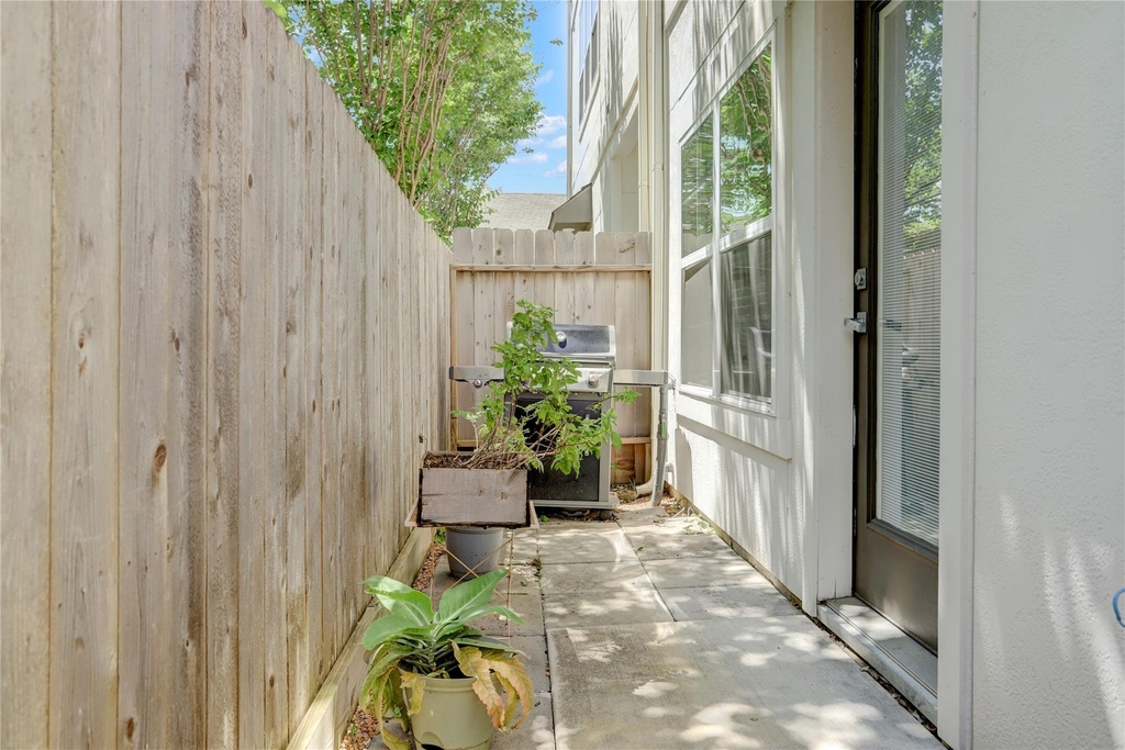 4511 Maxie Street - Photo 21