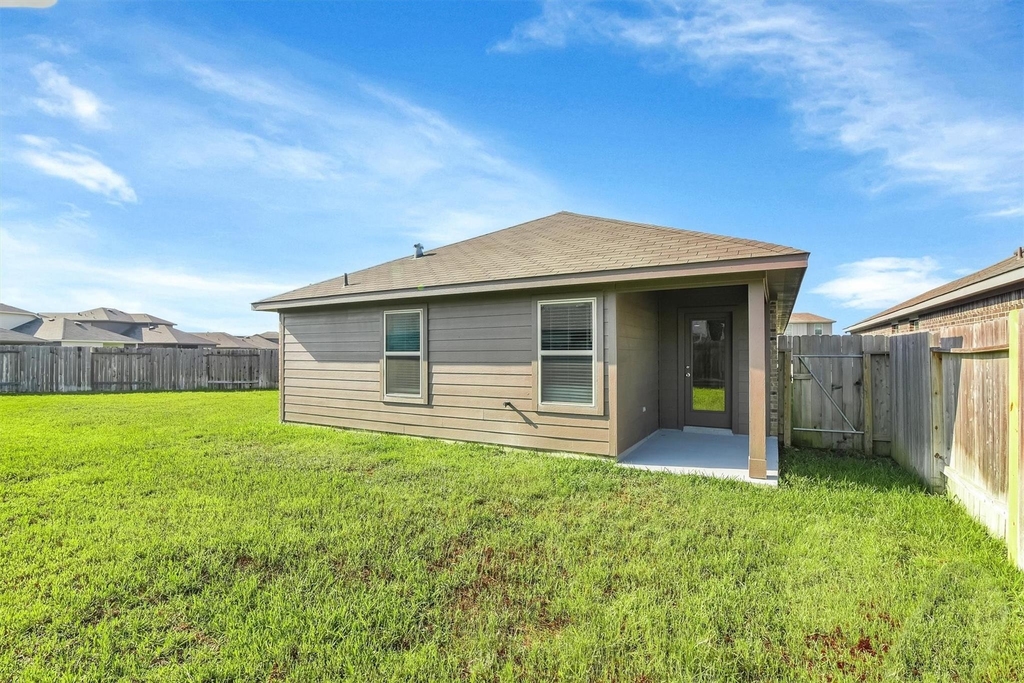 16831 Silent Pines Court - Photo 27