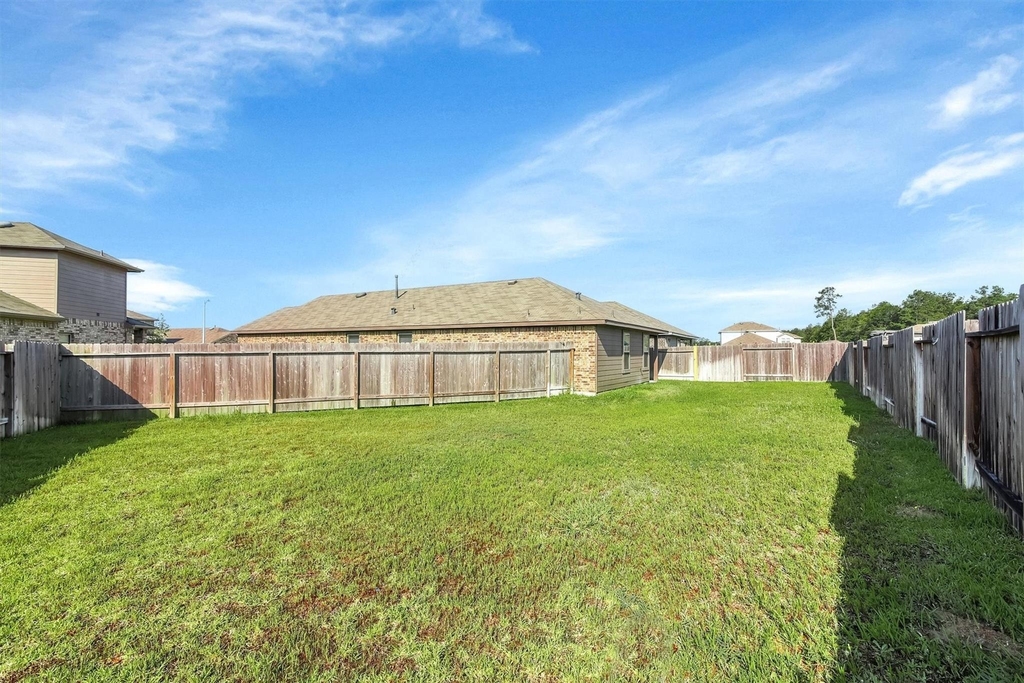 16831 Silent Pines Court - Photo 31