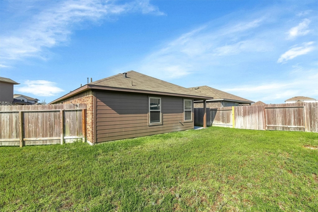 16831 Silent Pines Court - Photo 30