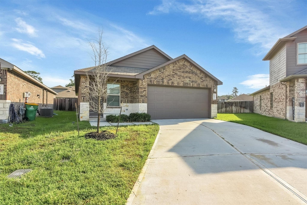 16831 Silent Pines Court - Photo 0
