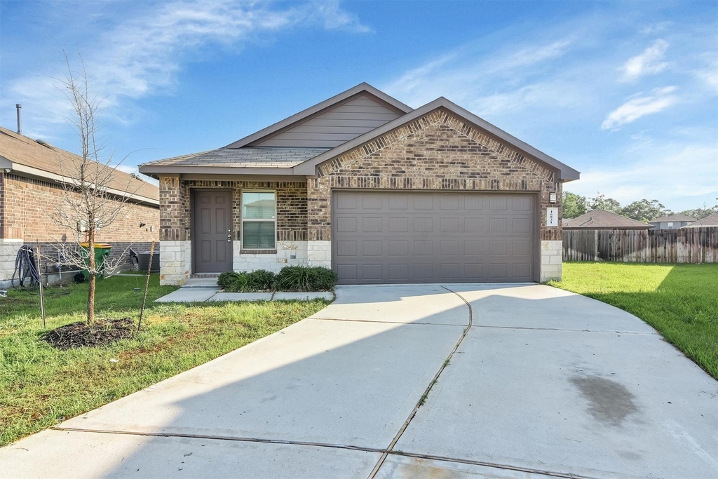 16831 Silent Pines Court - Photo 1