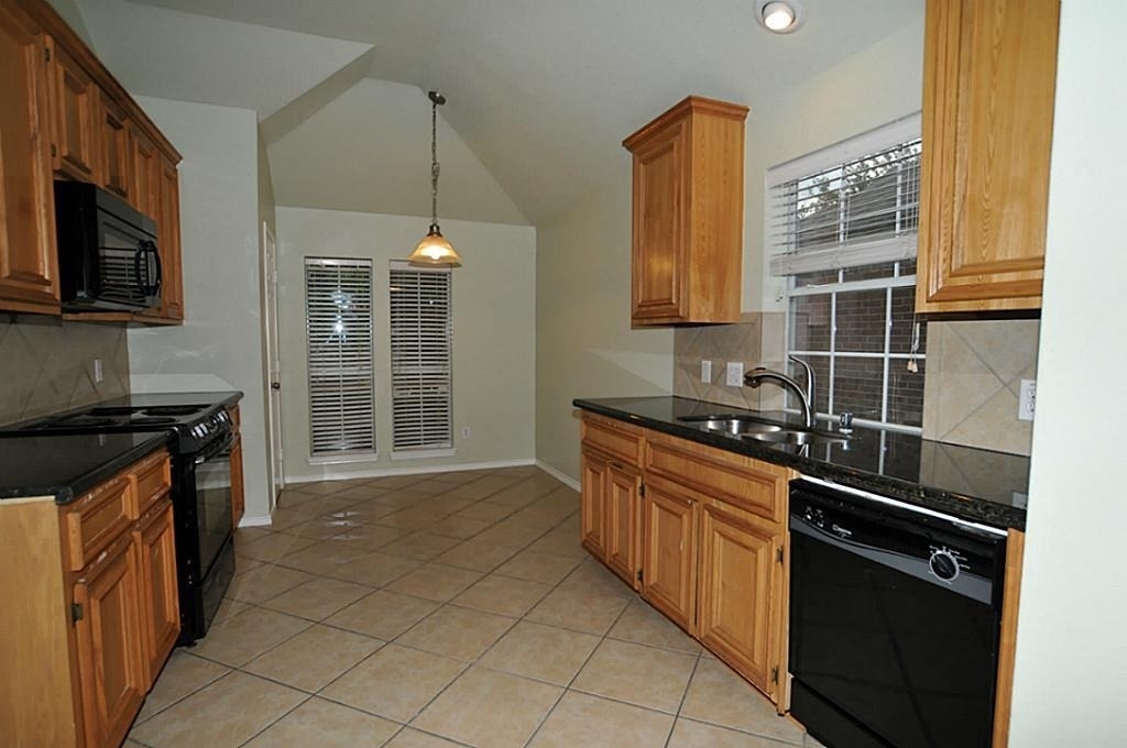 872 Rock Harbor Lane - Photo 8