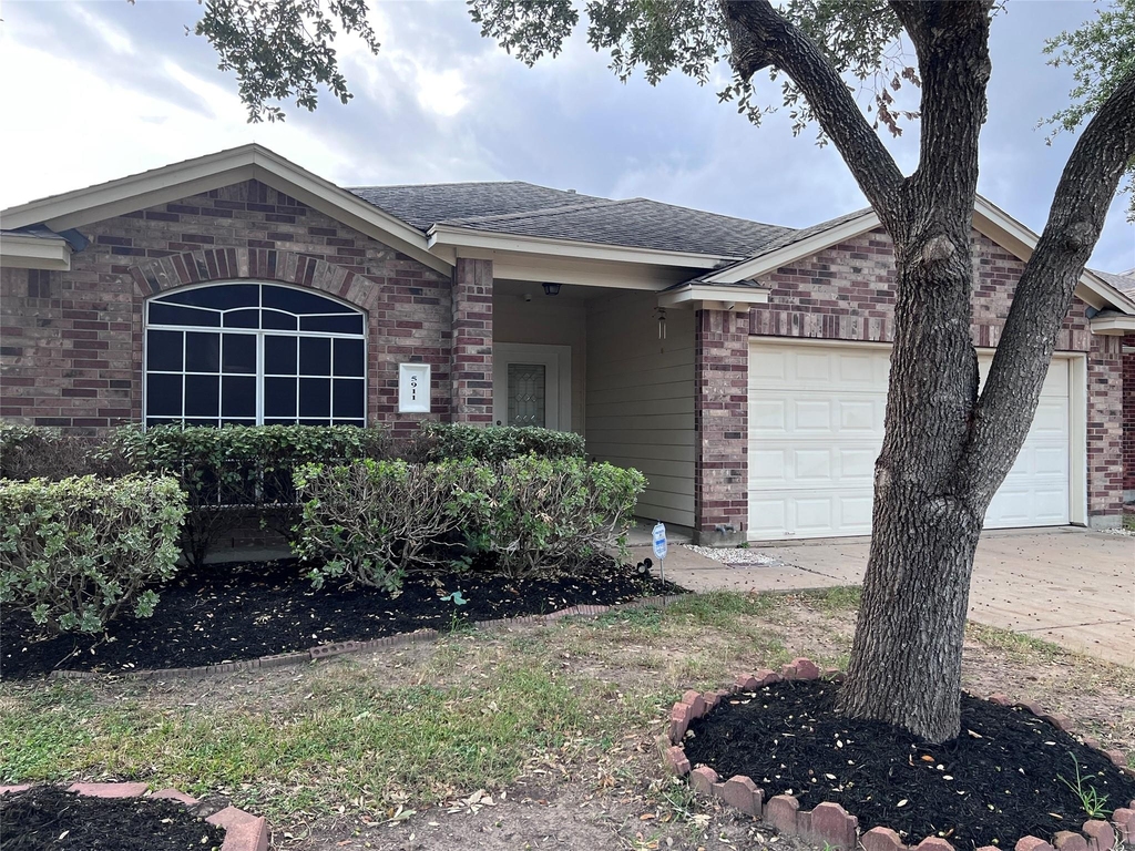 5911 Llano Creek Drive - Photo 2