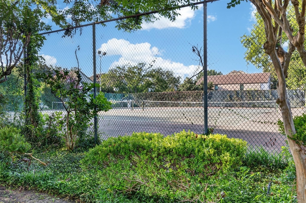 10053 Westpark Drive - Photo 30