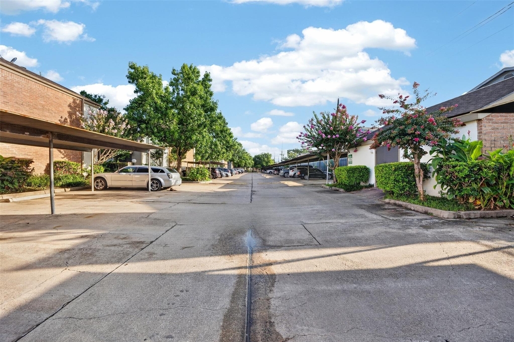 10053 Westpark Drive - Photo 26