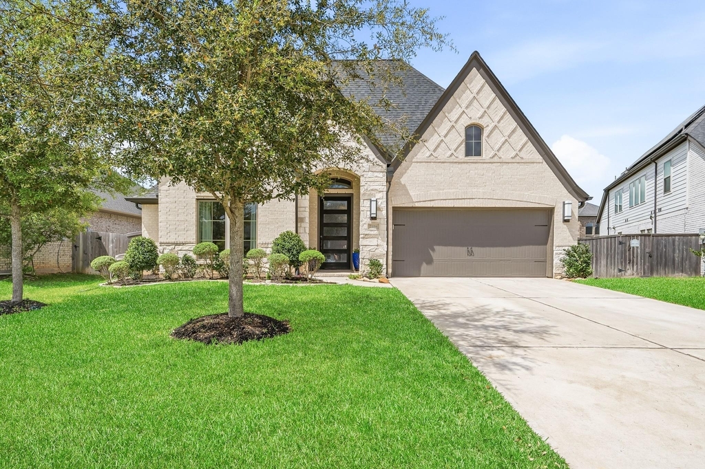 2106 Stargrass Drive - Photo 0