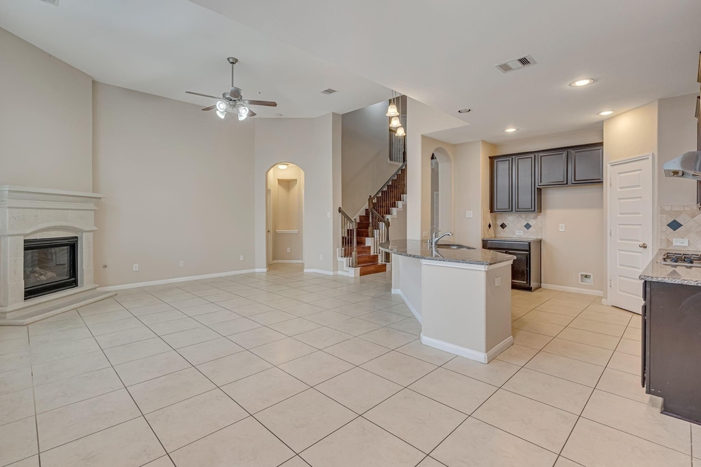 17602 Stamford Oaks Drive - Photo 11