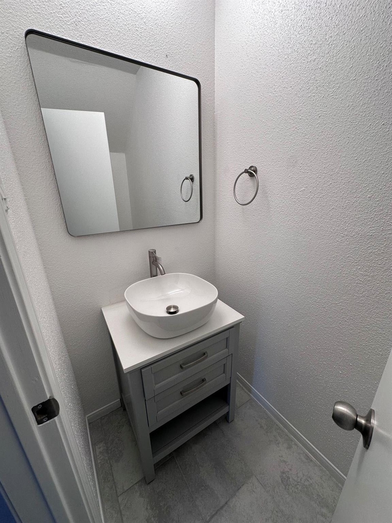 2121 El Paseo Street - Photo 11