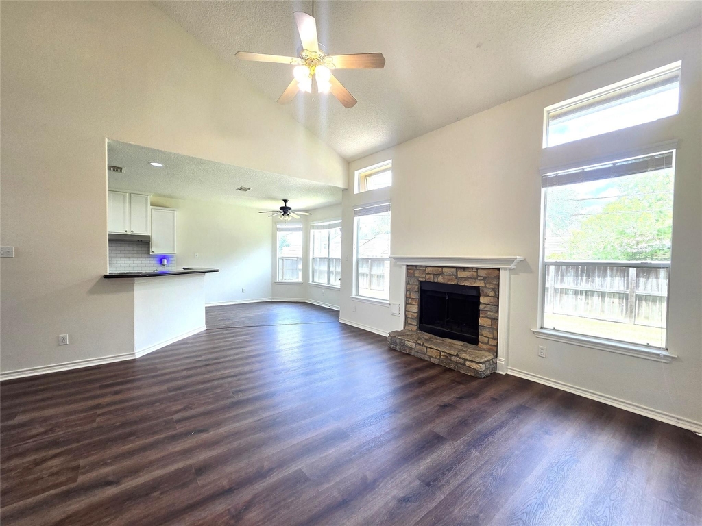 2202 Cherry Hill Court - Photo 8