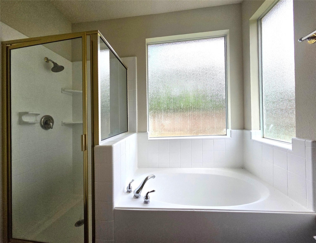 2202 Cherry Hill Court - Photo 14