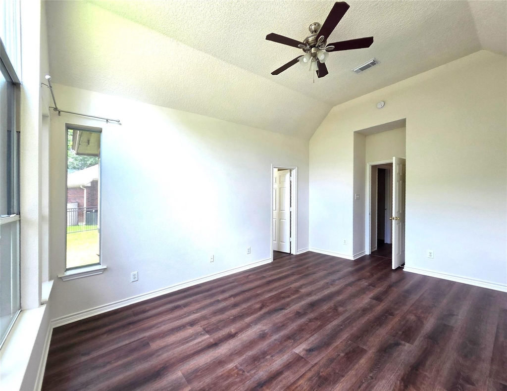 2202 Cherry Hill Court - Photo 12