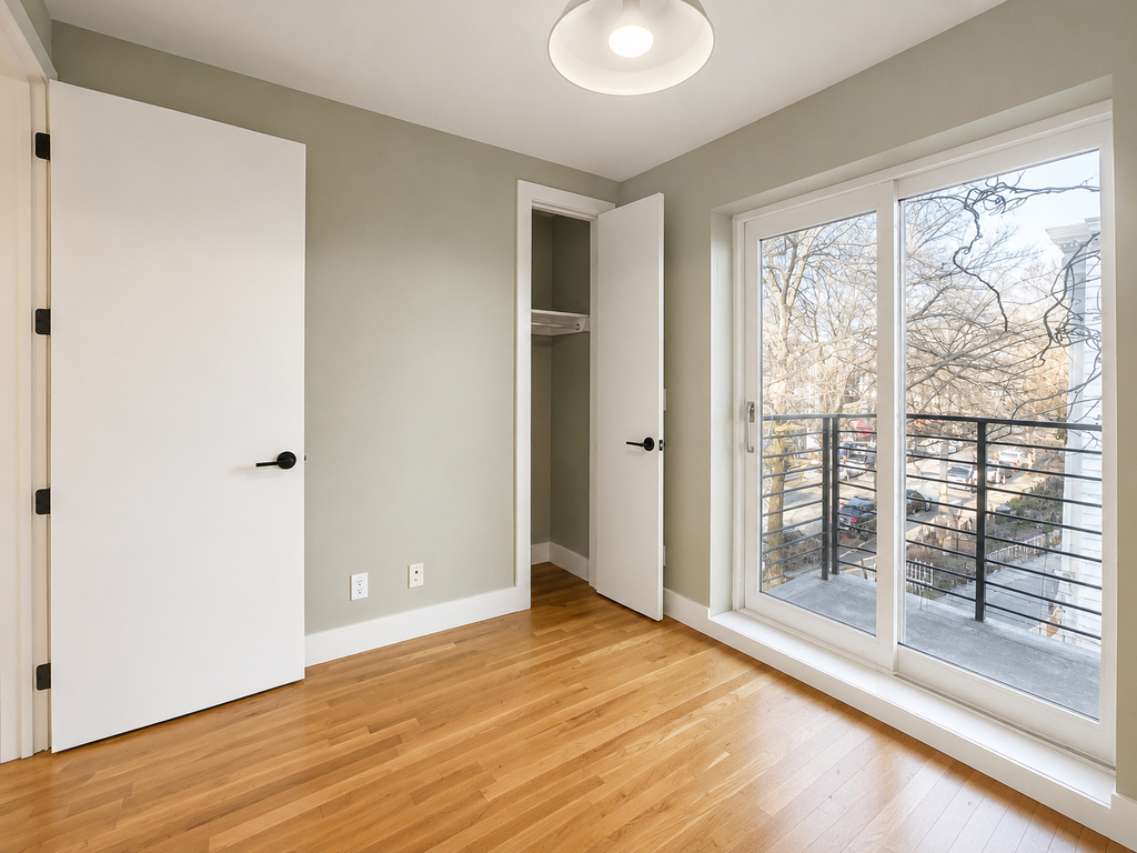 682 Chauncey Street - Photo 4