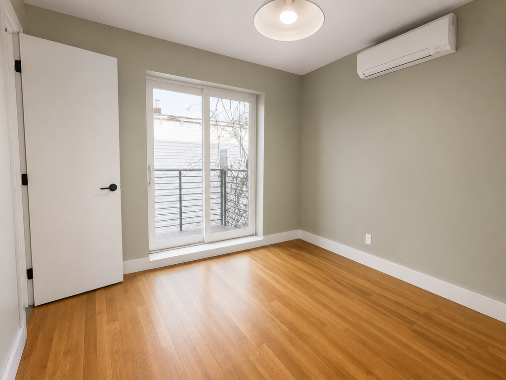 682 Chauncey Street - Photo 5