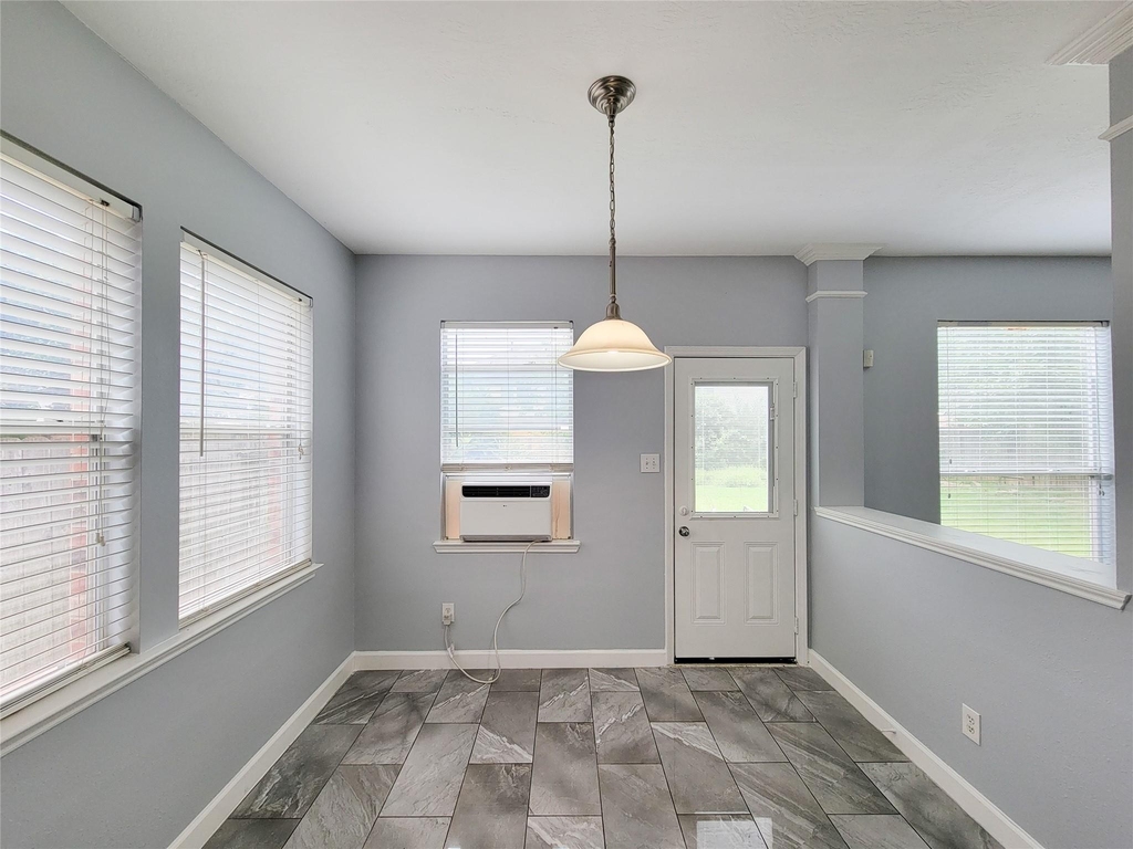 7506 Boxwood Ridge Lane - Photo 21