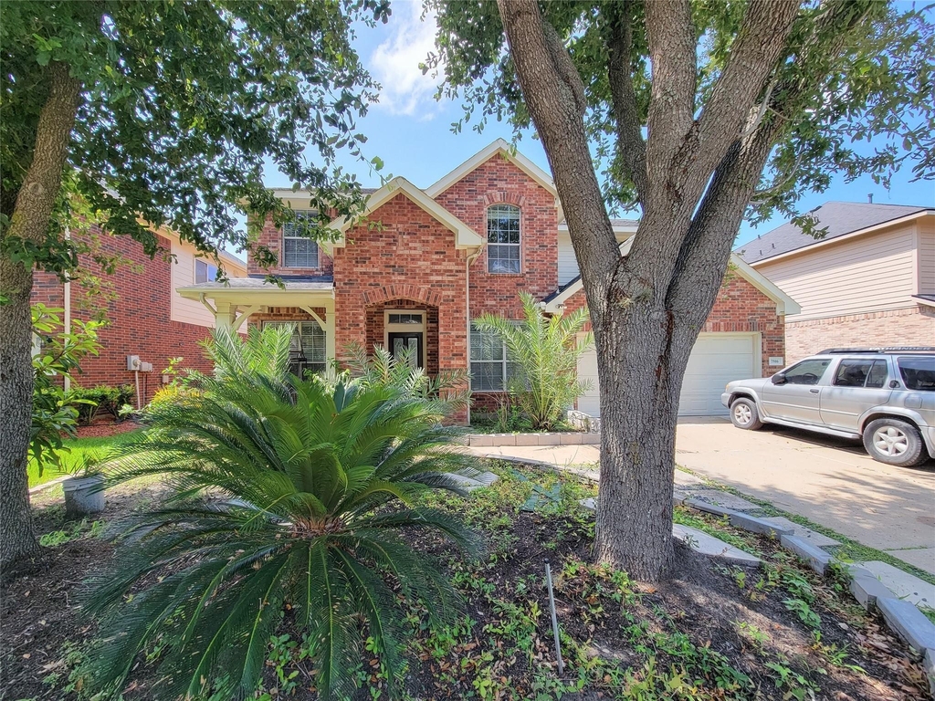 7506 Boxwood Ridge Lane - Photo 1