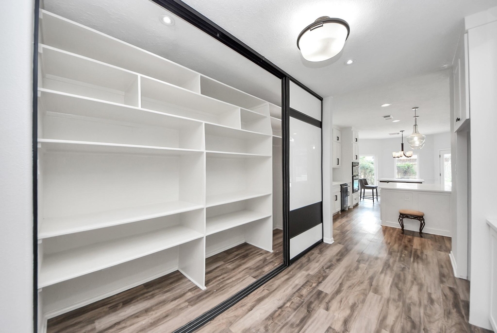 11207 Satin Tail Lane - Photo 9