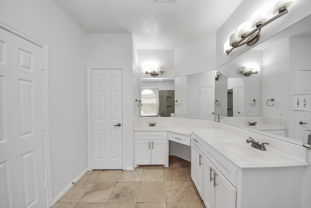 11207 Satin Tail Lane - Photo 27