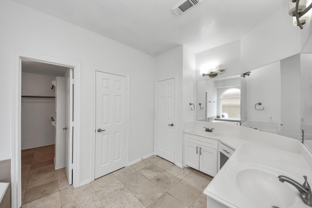11207 Satin Tail Lane - Photo 26