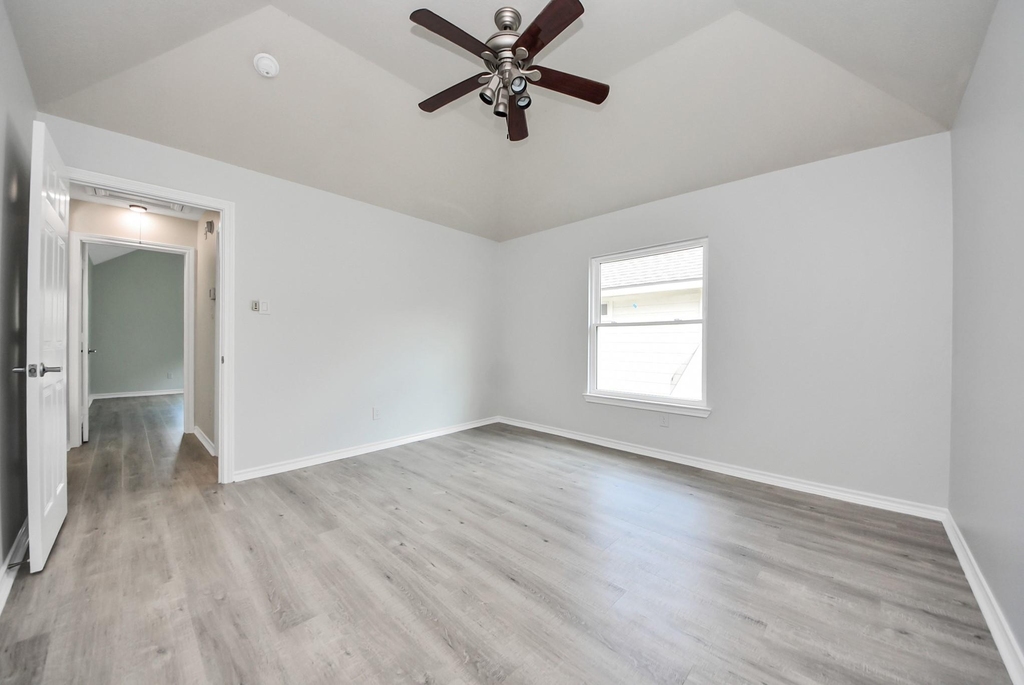 11207 Satin Tail Lane - Photo 33