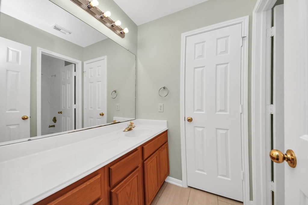 1103 Lake Shore Drive - Photo 21