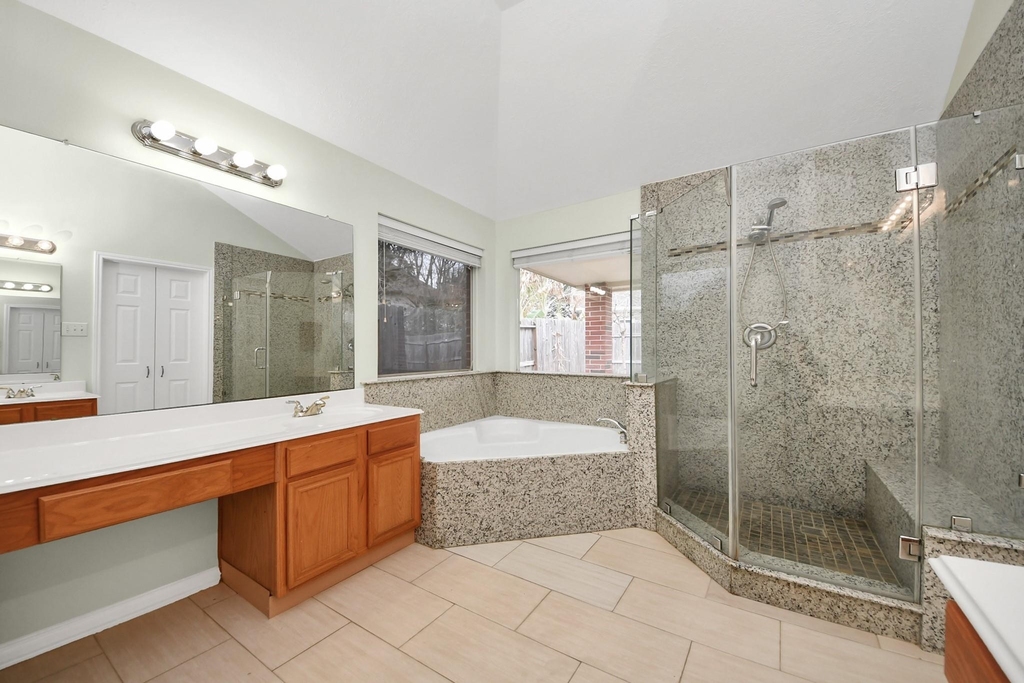 1103 Lake Shore Drive - Photo 13